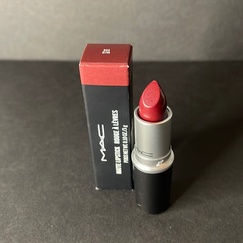 MAC Matte Lipstick 603 Diva
